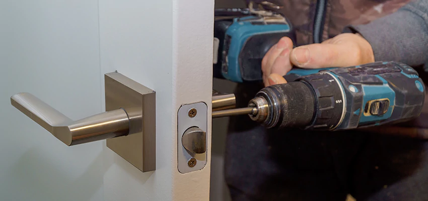 Broken Door Handle Lock Repair in Hercules, California